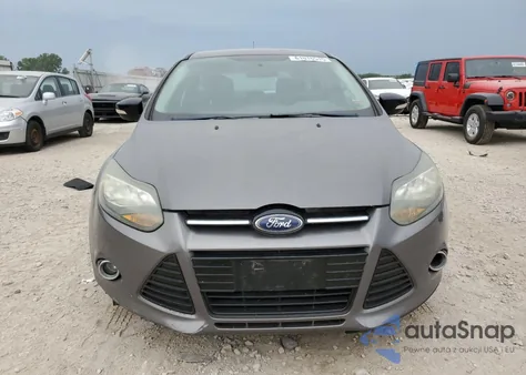 2013 Ford Focus Se z USA, uszkodzony, nr VIN 1FADP3K22DL226628